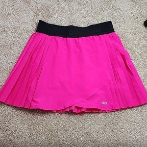 Alo bright PINK tennis skirt